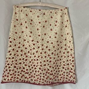 Floral Print Women's Skirt - Red and White